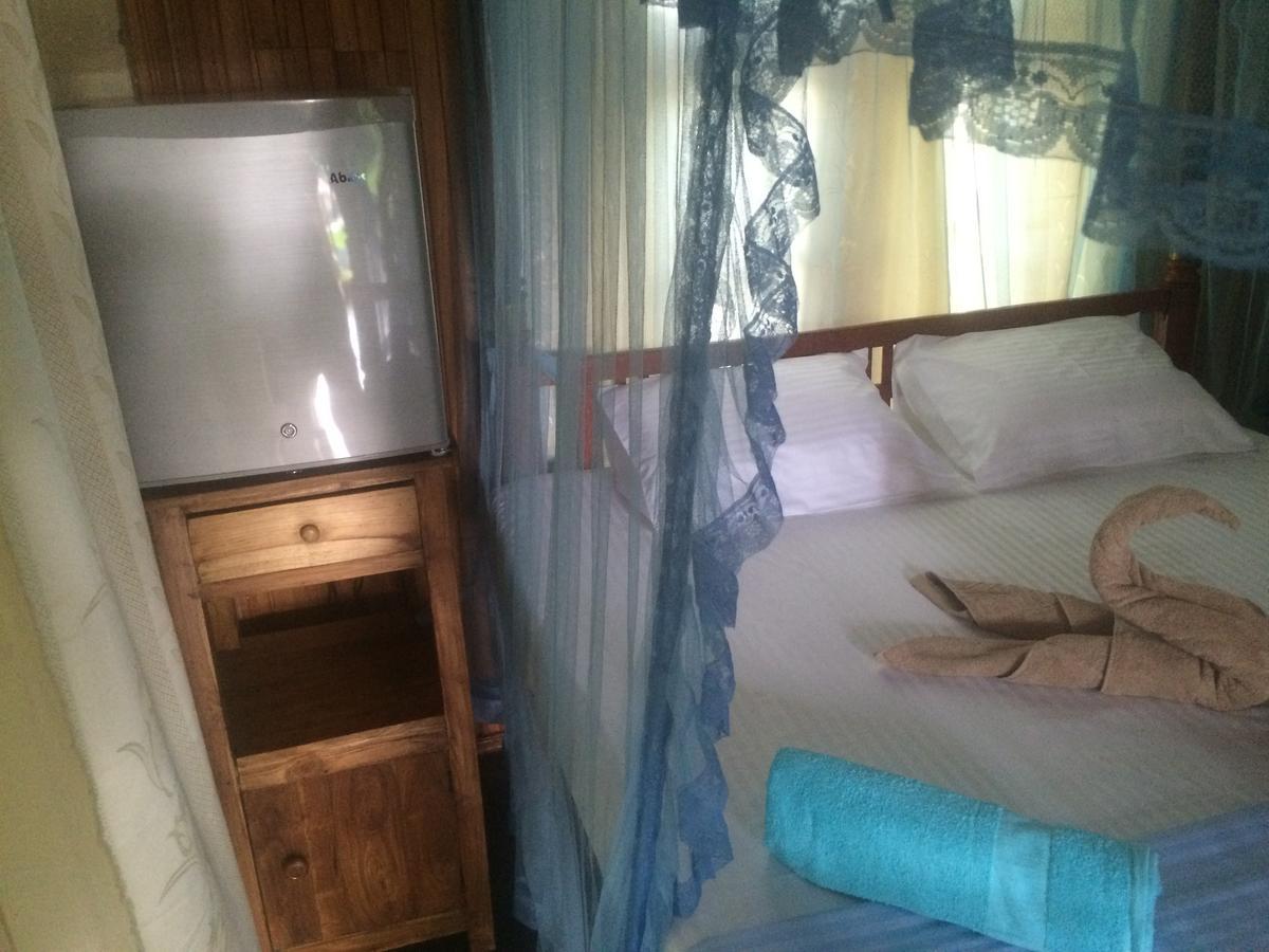 Sunny Family Hotel Unawatuna Quarto foto
