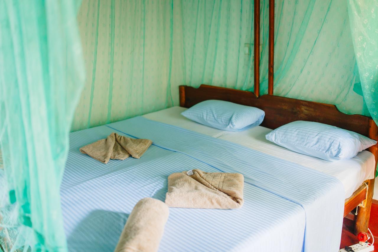 Sunny Family Hotel Unawatuna Quarto foto