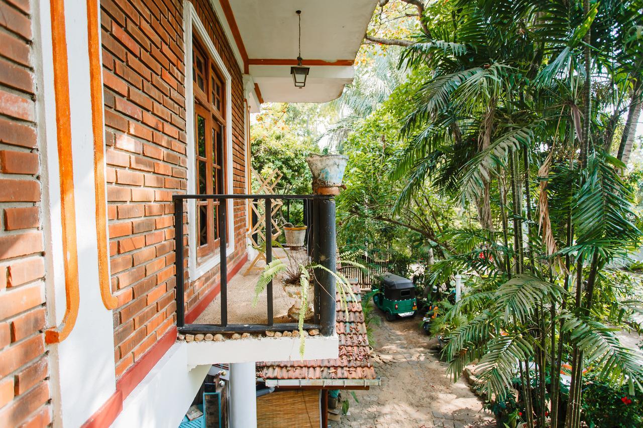 Sunny Family Hotel Unawatuna Exterior foto