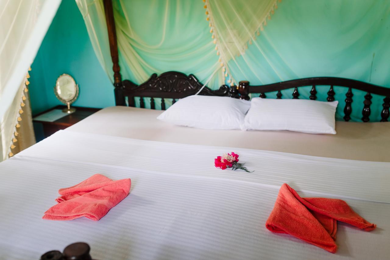 Sunny Family Hotel Unawatuna Exterior foto